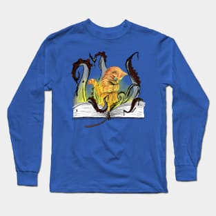 cat reading a book Long Sleeve T-Shirt